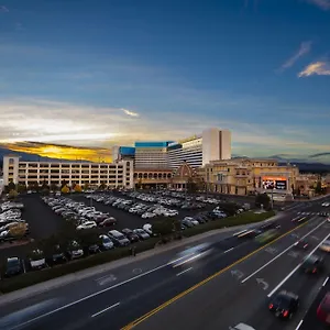 Курортный комплекс Peppermill Casino Рино
